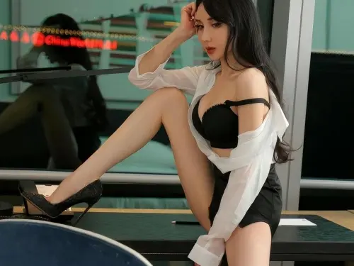 【Ugirls愛尤物】2024.10.17 No.2941 阿依努爾瓦娅 職場巅峰