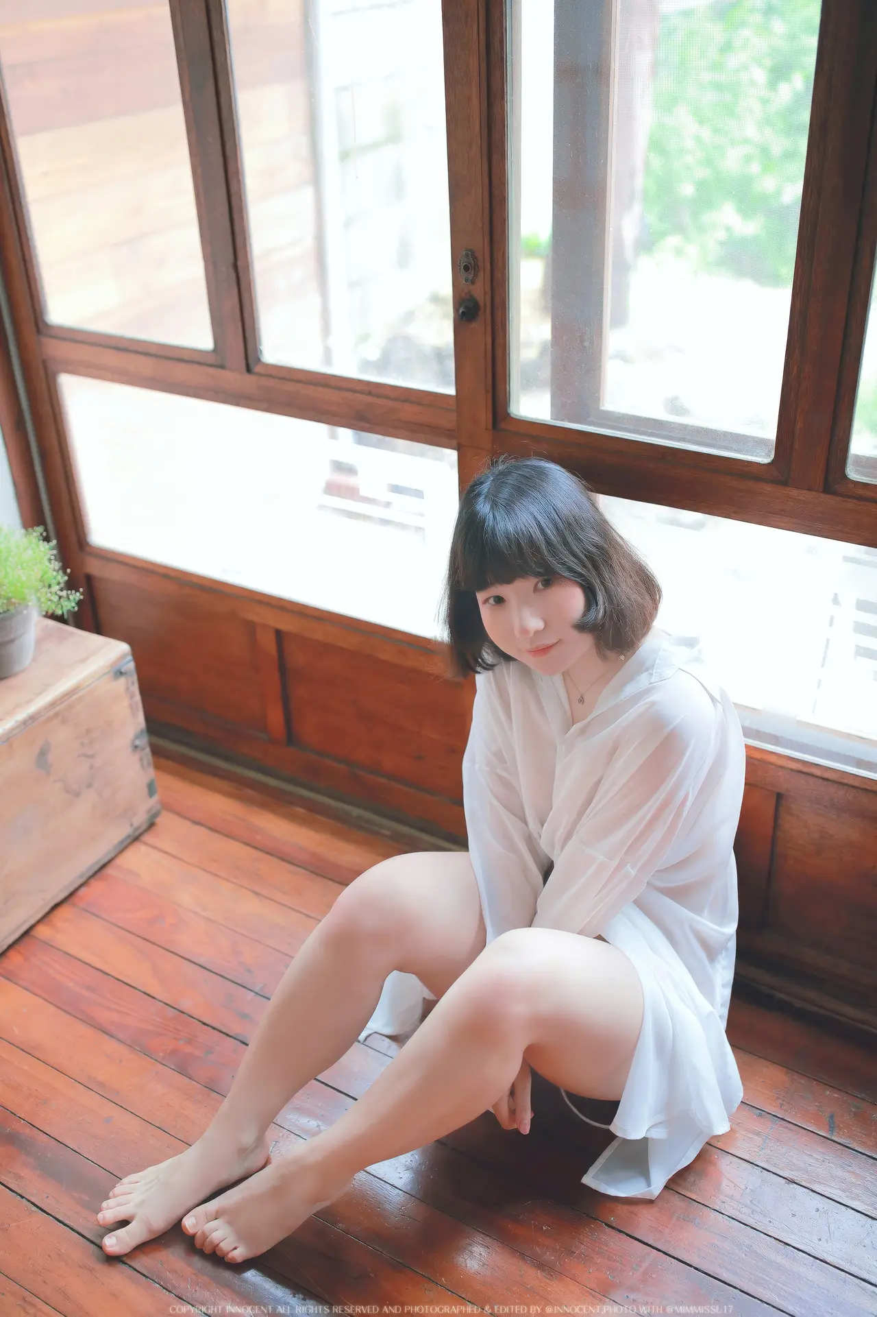 Mimmi 밈미, Photobook ‘Innocent Part.02’ Set.04