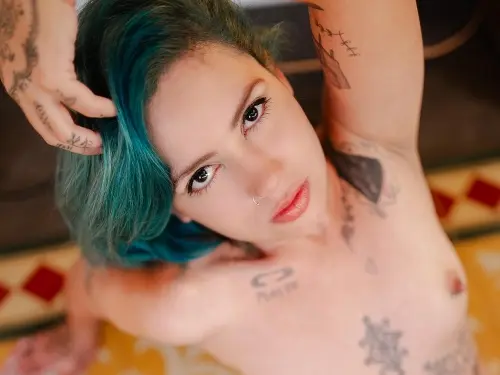 【Suicide Girls】Dec 19, 2024 - Peggolives - Heart Of Glass