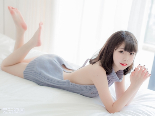 [兔玩映畫] - 巧克力天使和露背毛衣