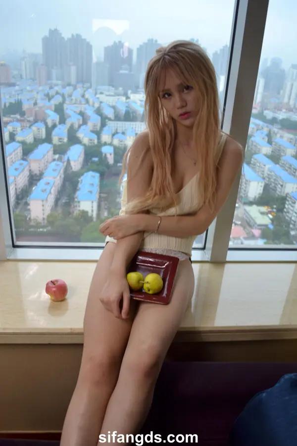 攝影師流出素人私房照（美麗COSer私房）