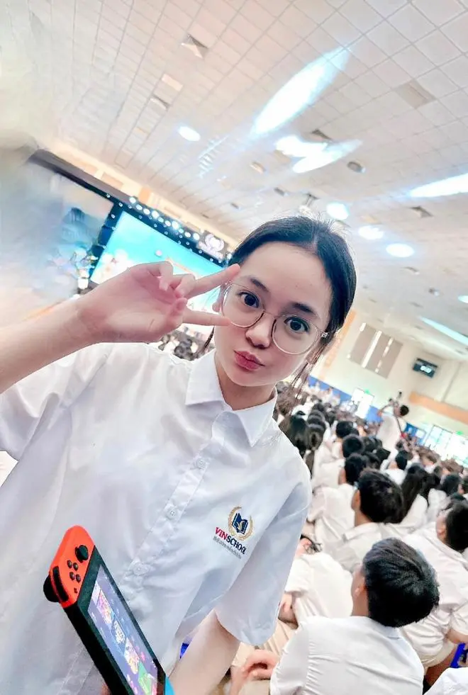 Nữ diễn viên nhí gây hot 