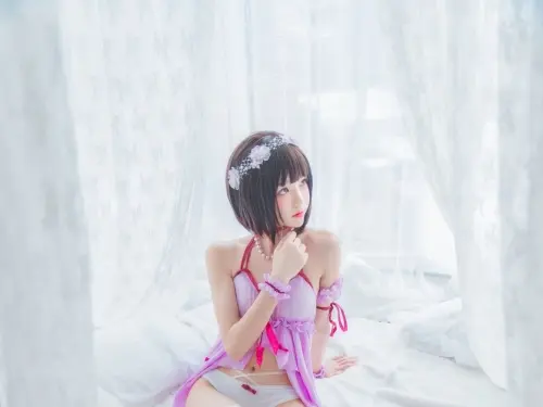 櫻桃喵《(加藤惠)小睡裙》