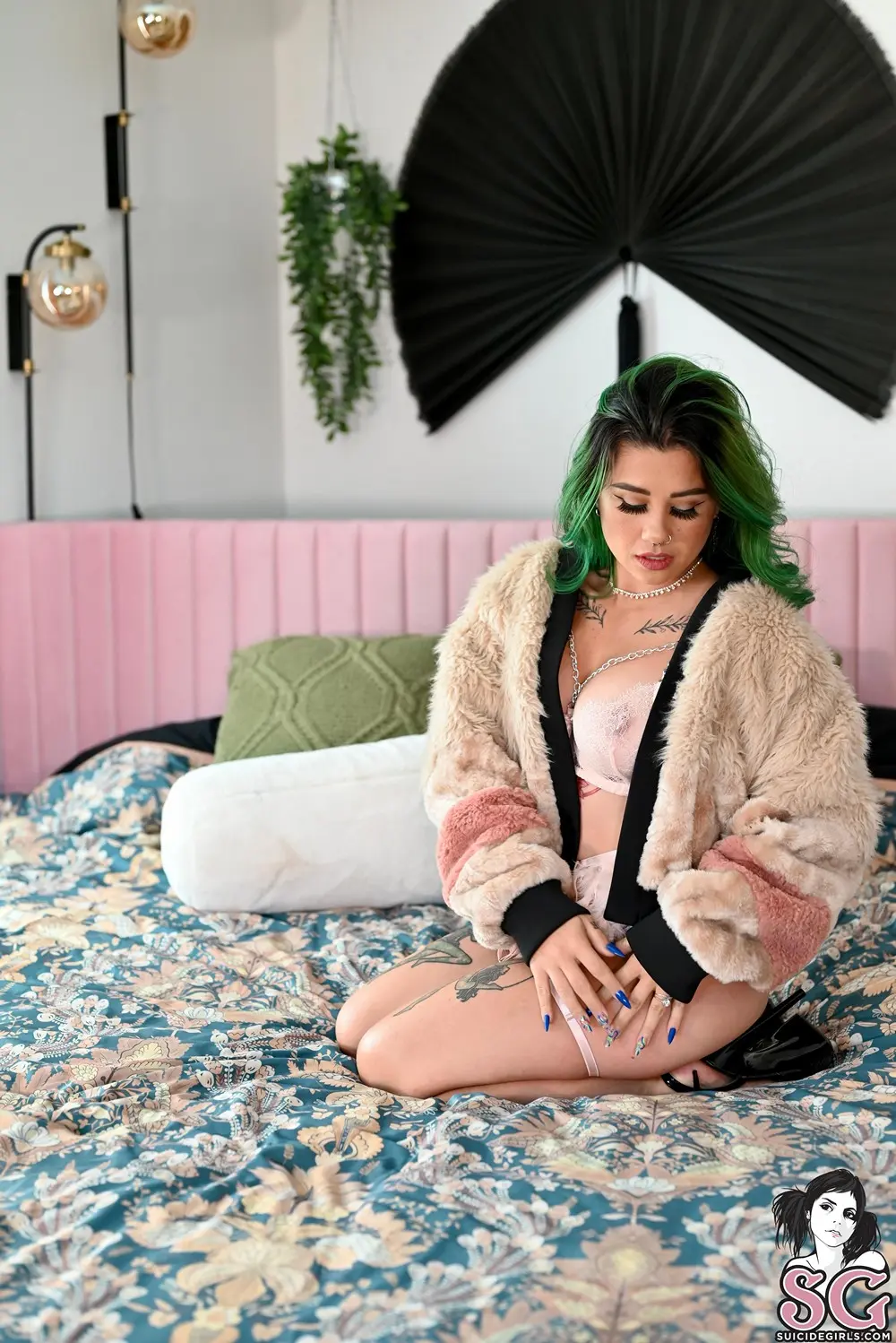 【Suicide Girls】Dec 22, 2024 - Vanessasage - Blush Temptation