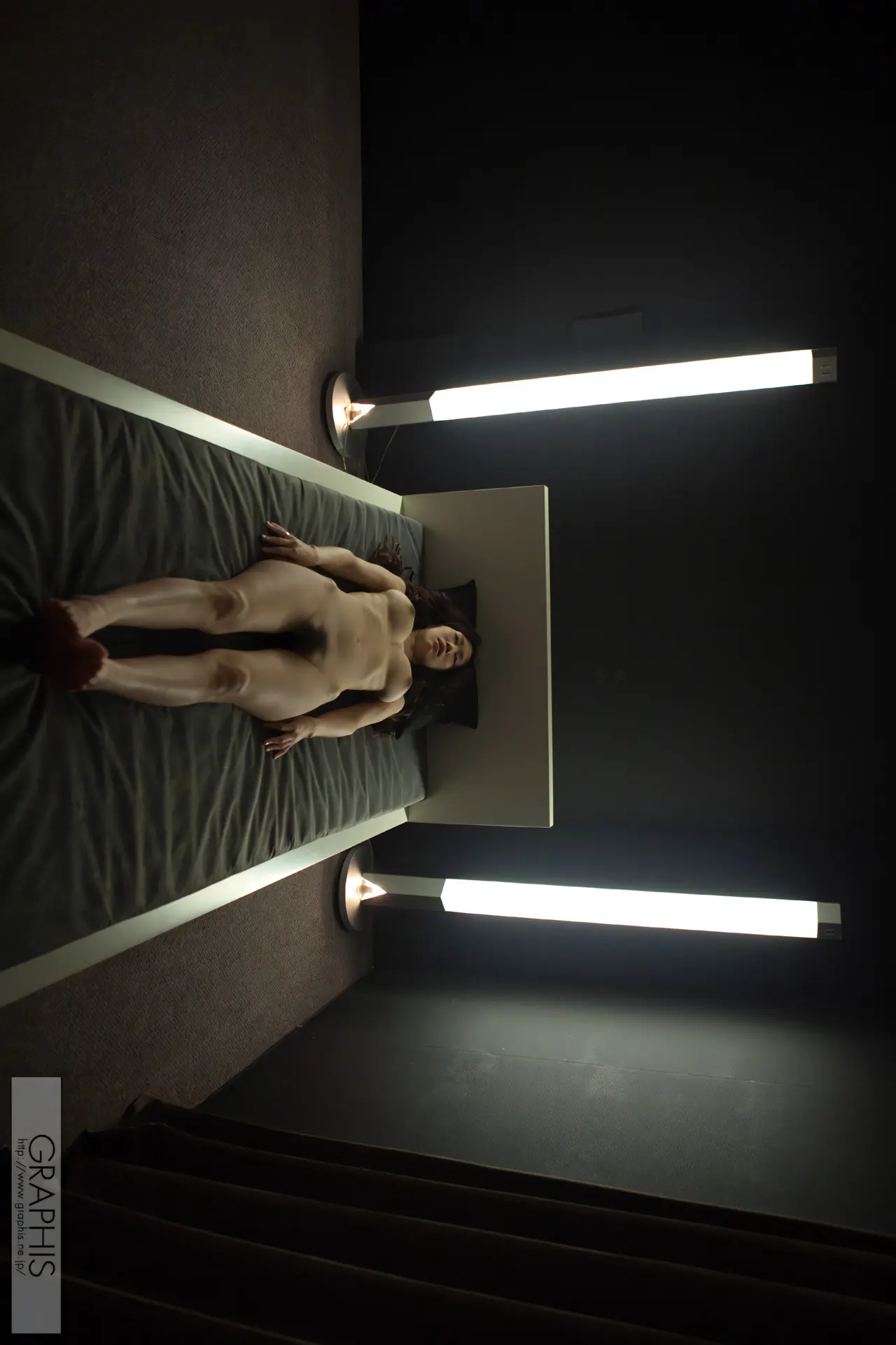 [浪岡りょう] 飽滿弧度超搶眼 好身材大方展露