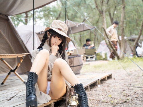 Chun Momo 蠢沫沫 - Camping 露營