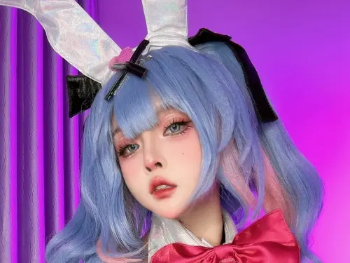 Sayo Momo - Hatsune Miku Rabbit Hole
