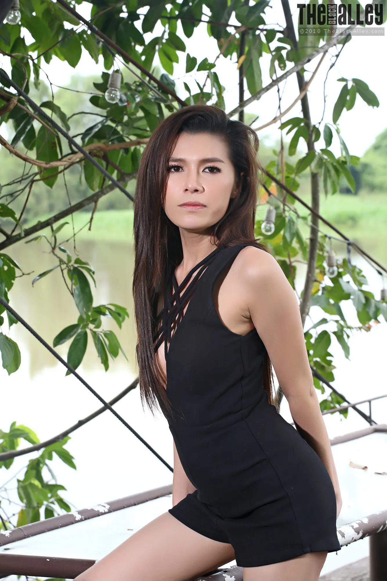 Pearl The Black Alley Photobook Set.06