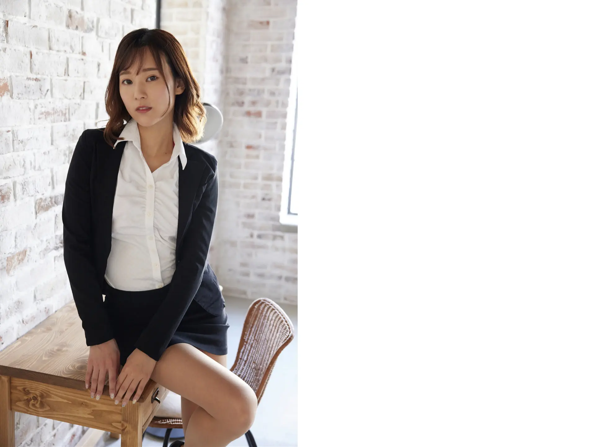 西原愛夏 鏡の國の愛夏