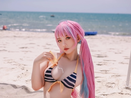 Messie Huang Aqua Bikini