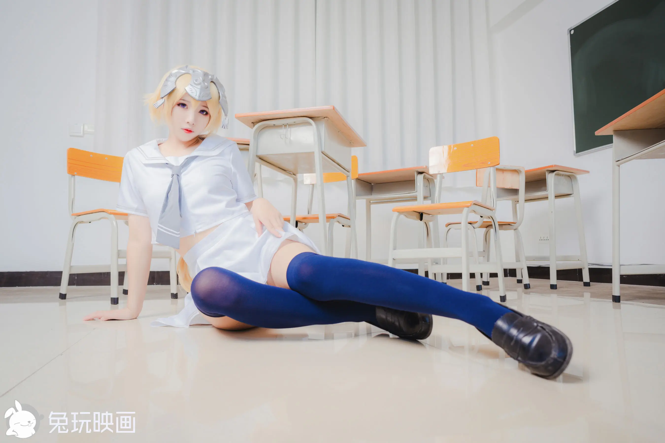 [兔玩映畫] - 白貞制服