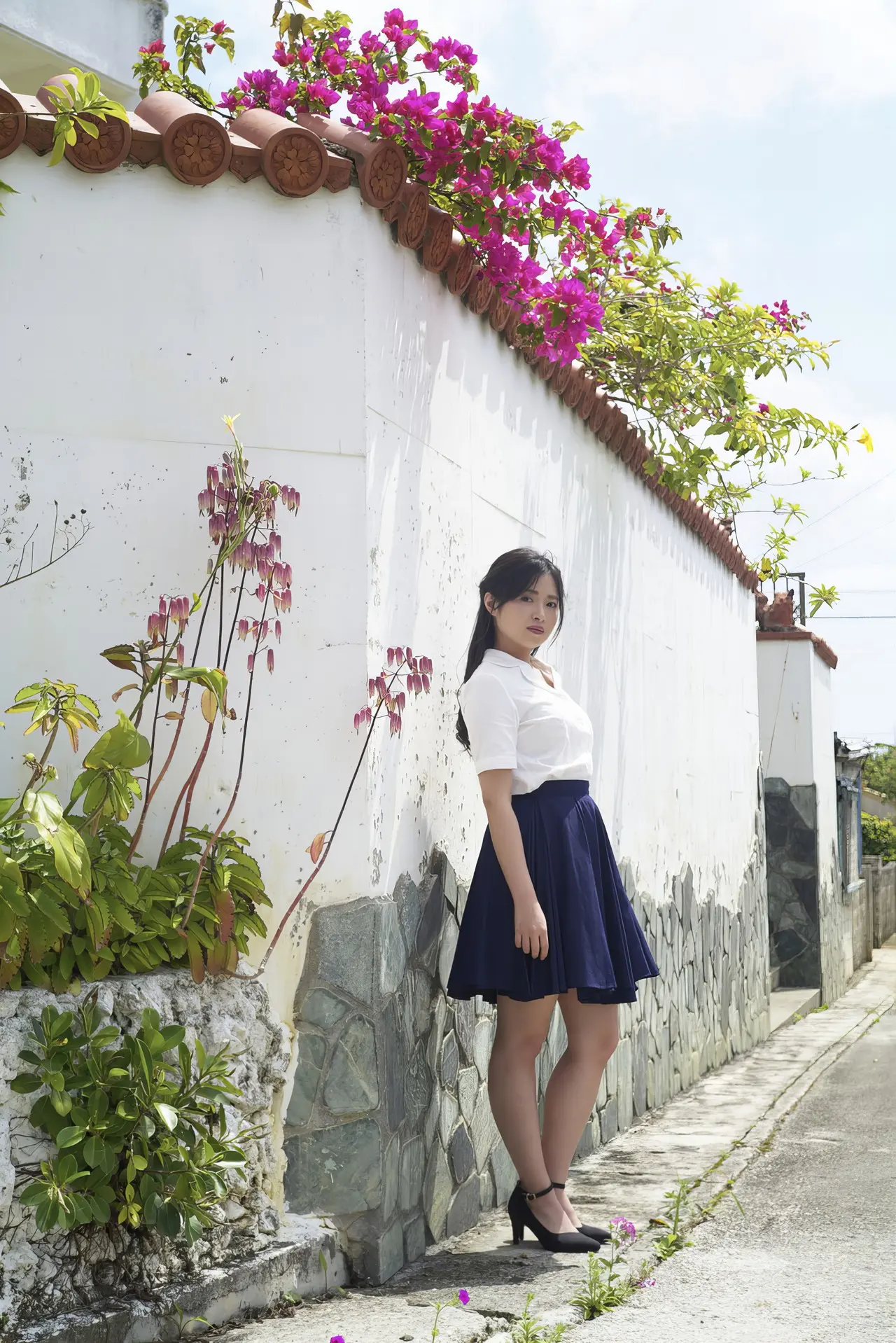 [佐藤望美] 深邃眼神超會放電 迷人氣息無法擋