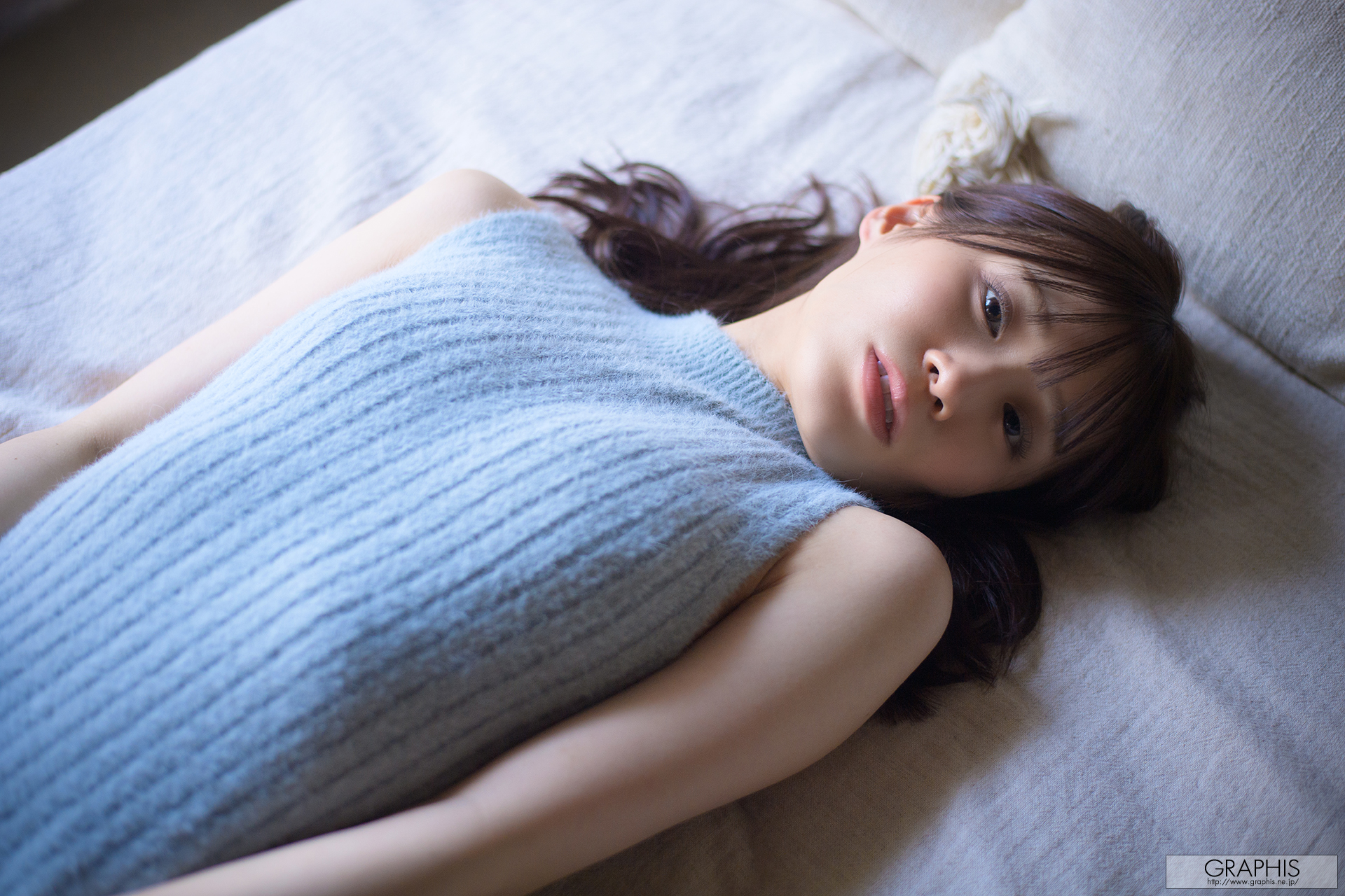 未步奈奈( 未歩なな)[Graphis] Gals – Nana Miho VIVACIOUS