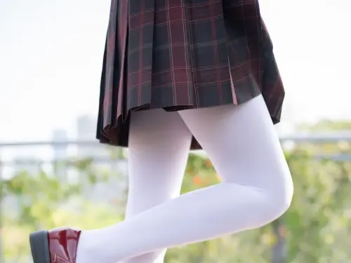 [兔玩映畫] - 蘇格蘭裙的紅色小包鞋