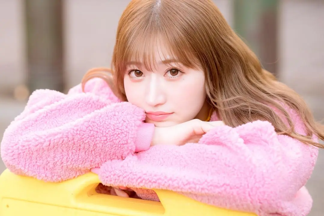月城まゆ  「大長腿+嫩白美顏」讓人欲罷不能
