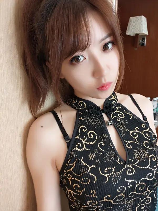 小女巫露娜《金絲旗袍網襪》