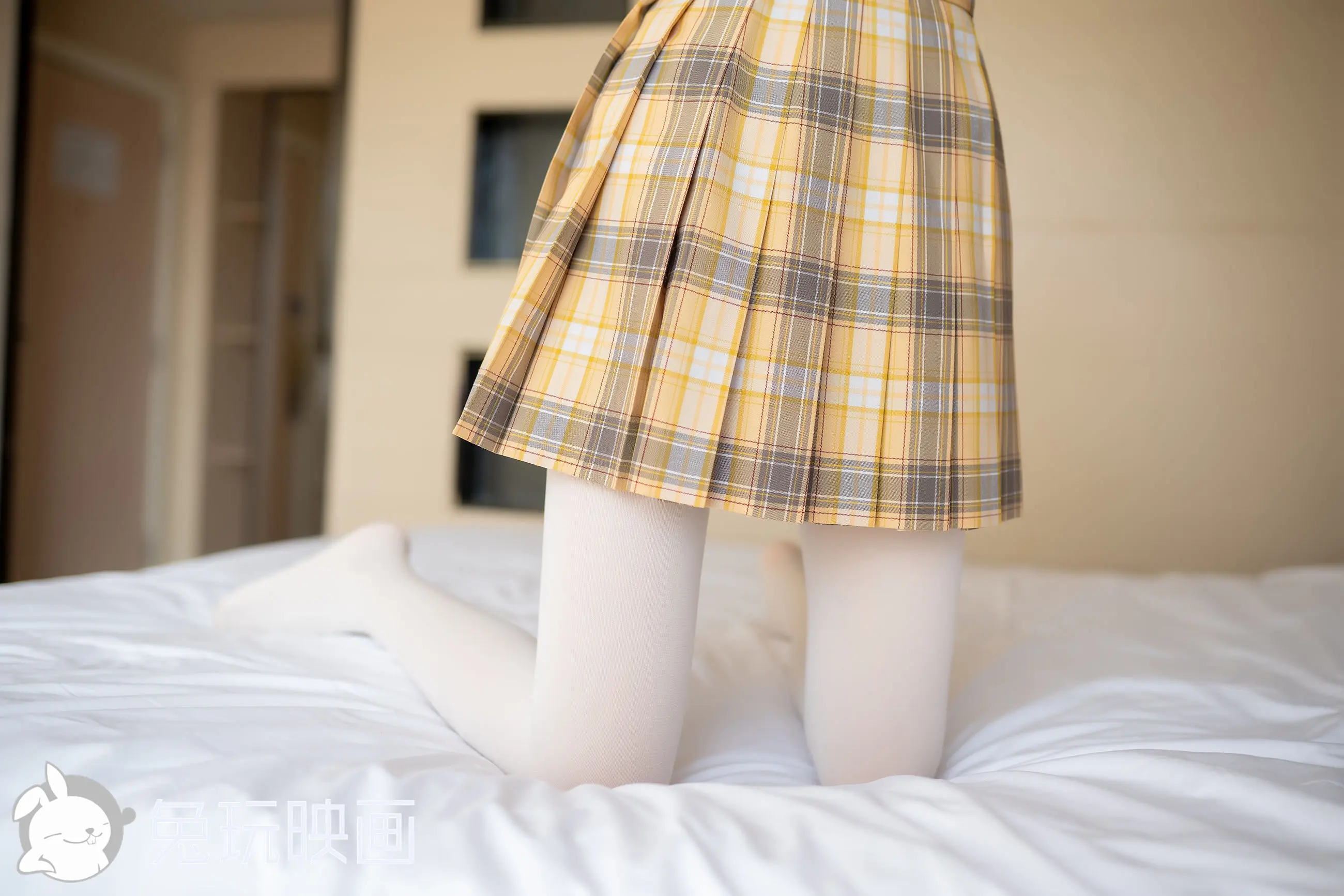 [兔玩映畫] - 小細腿的制服裙