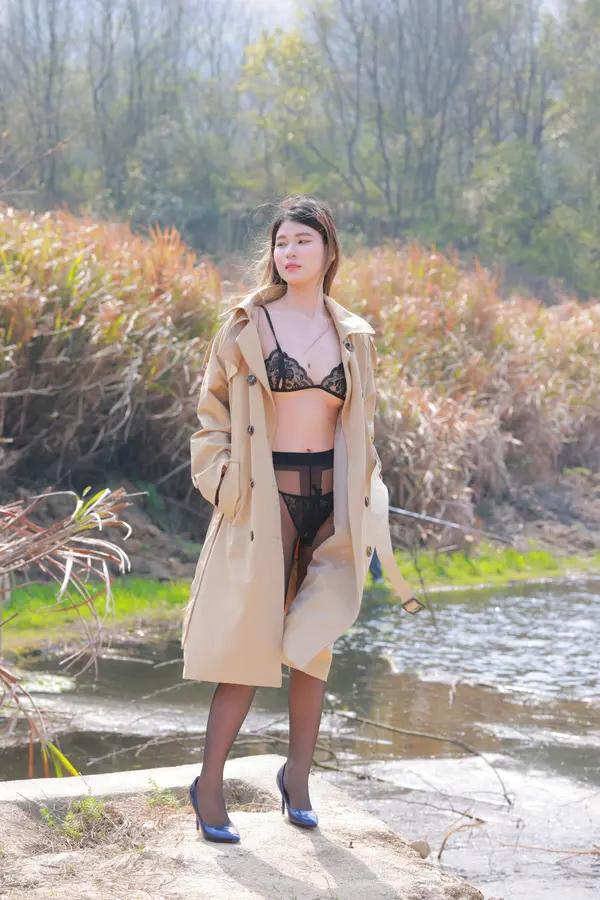 國模小暧大尺度人體私拍套圖（2024-03-25）