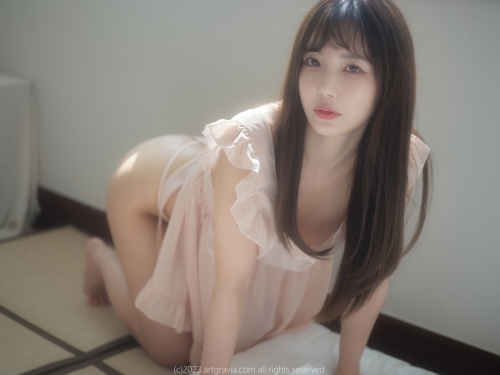 [Yulbi 율비] 優質美乳散發 火辣誘惑完全擋不住