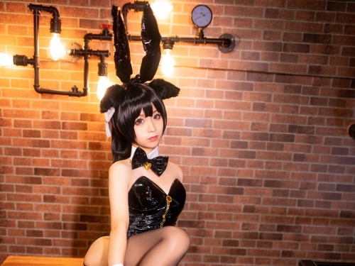 蠢沫沫 高雄兔女郎