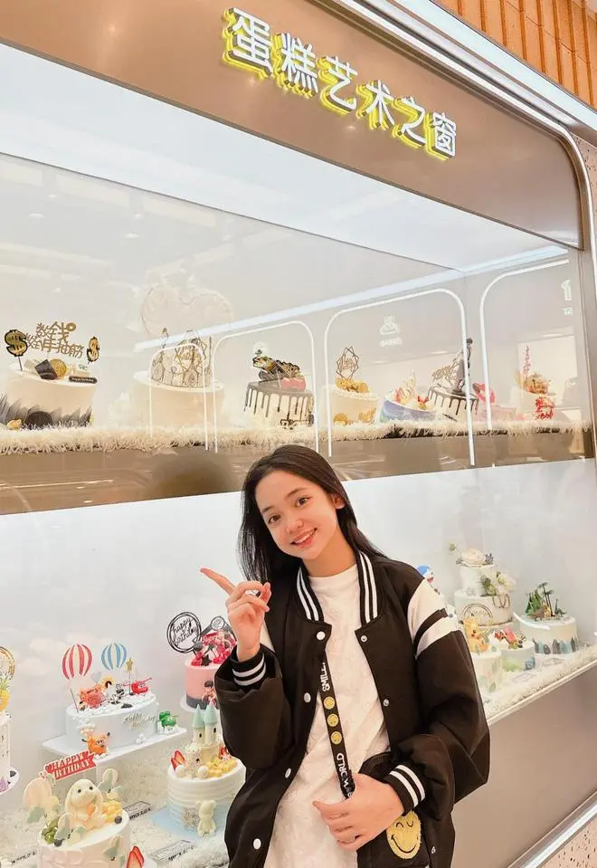 Nữ diễn viên nhí gây hot 