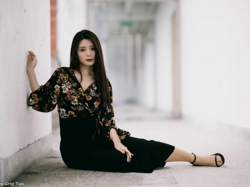 【美腿番外篇系列】長腿美模 筱筱 黑色長裙 高跟美腿