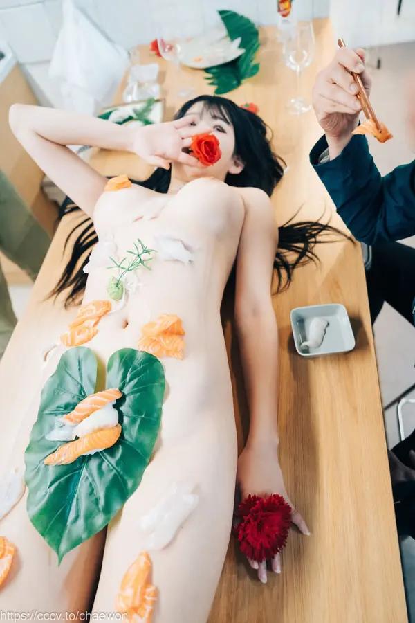 지아（Zia）《Nyotaimori》