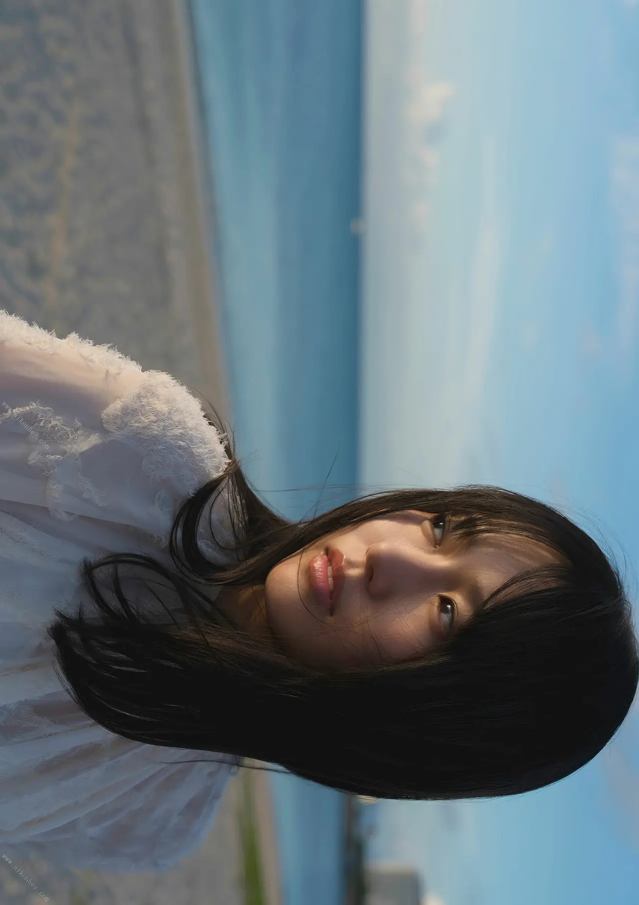 [志田音々] 氣質甜心女孩 燦爛微笑讓人看得心癢癢