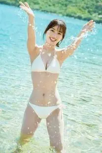 Mirei Sasaki 佐々木美玲, 1st写真集 「陽射しのパレード」 Set.01