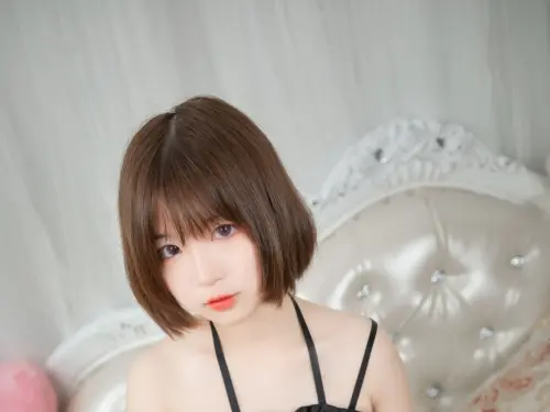 [兔玩映畫] - 桃子的吊帶睡衣