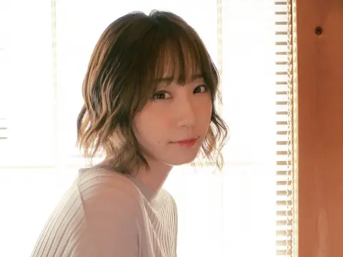 [伊織もえ] 完美胸型「又白又飽滿」：真大