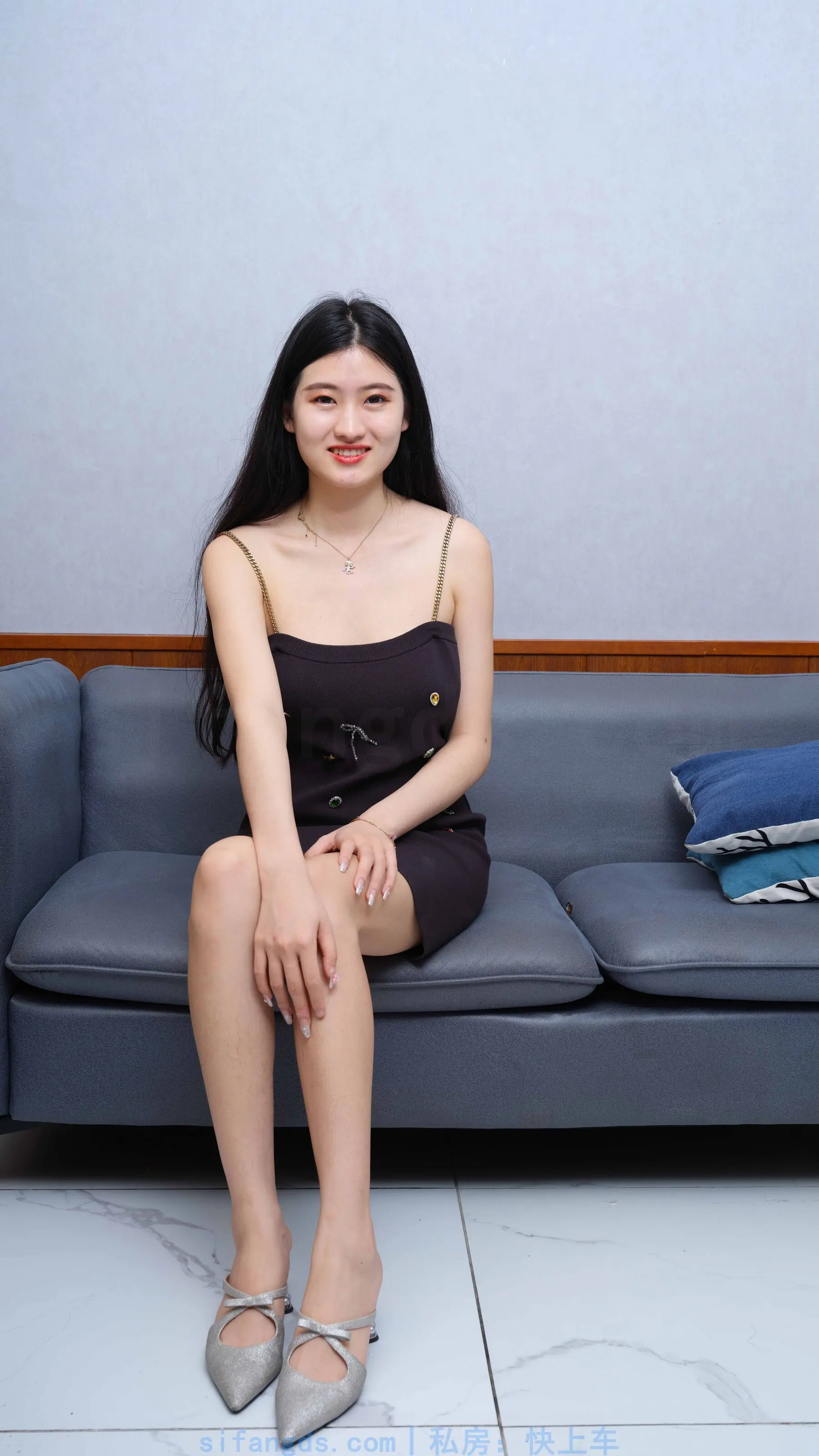 國模玲玲大尺度人體私拍套圖