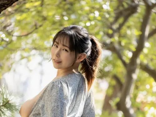 [吉根ゆりあ] 甜美外表下藏飽滿兇器 吸引全員的目光