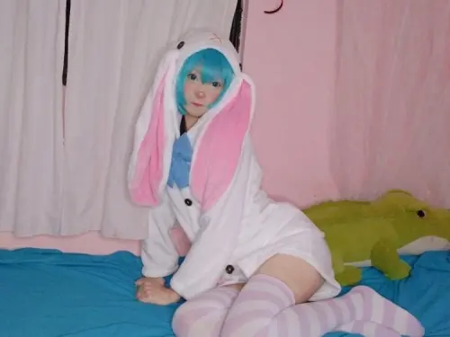 Plebita-Chan - Miku Bunny