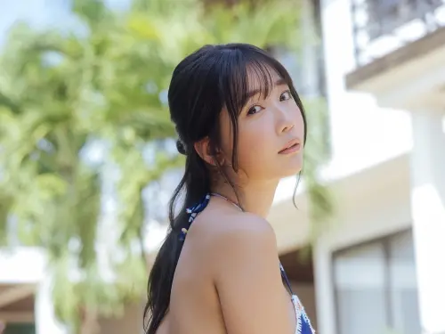 天羽希純「抱いてみる？」