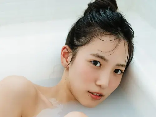 [下尾みう] 偶像甜甜一笑戀愛了 還放送養眼福利