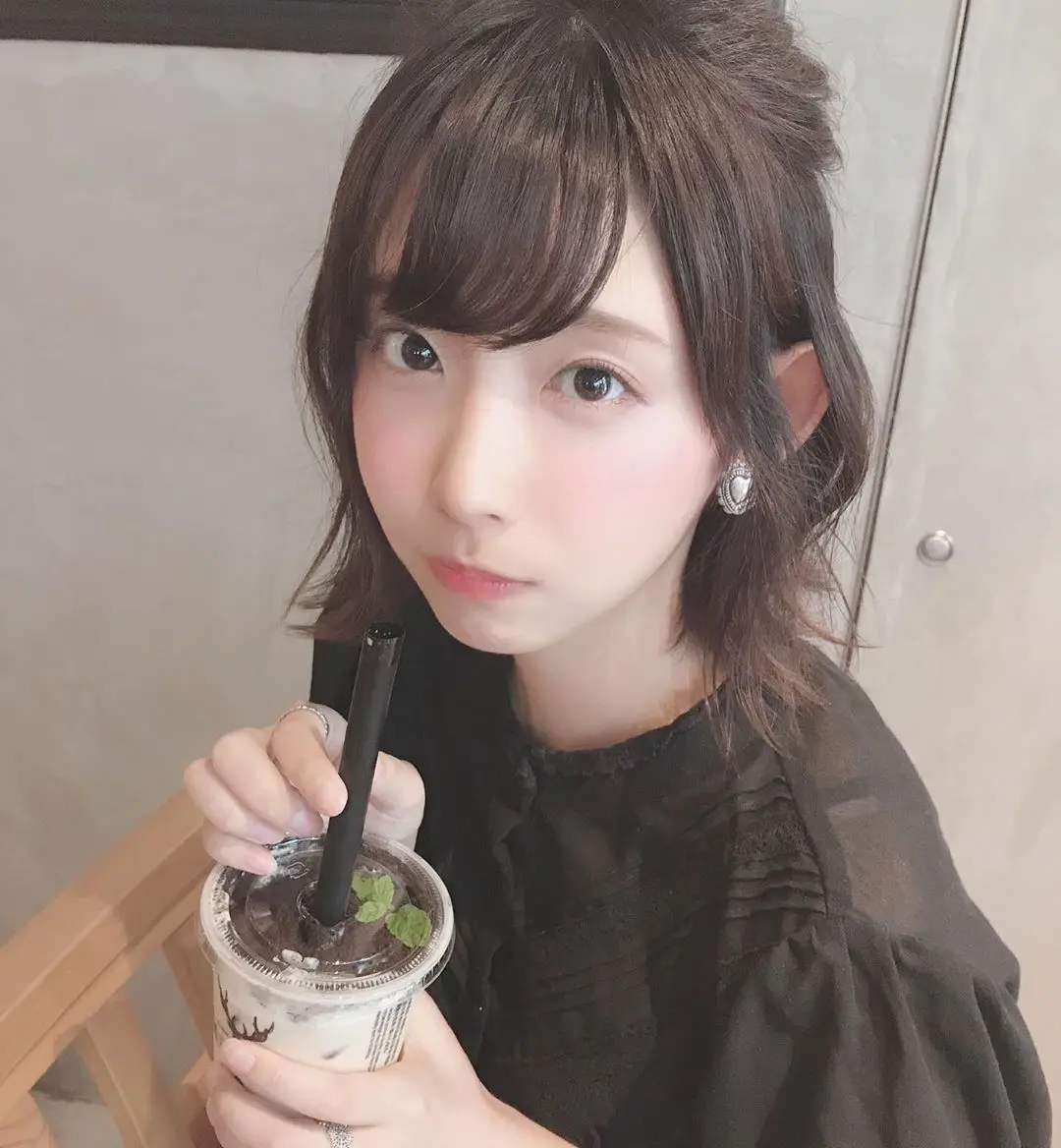 絕美正妹 水湊みお 精緻臉蛋 網友喊:不行了先去小解了